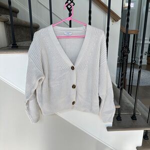 Cardigan sweater